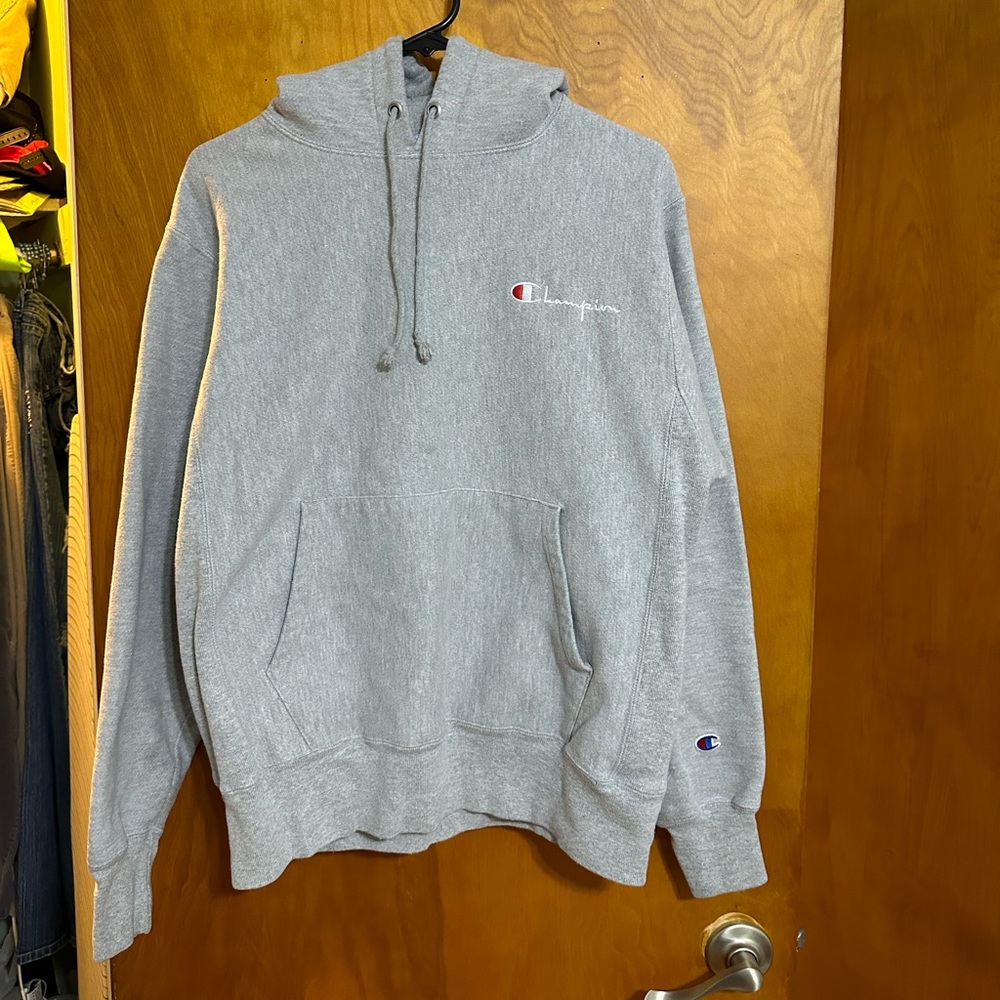 Men’s Grey Champion Hoodie Size M